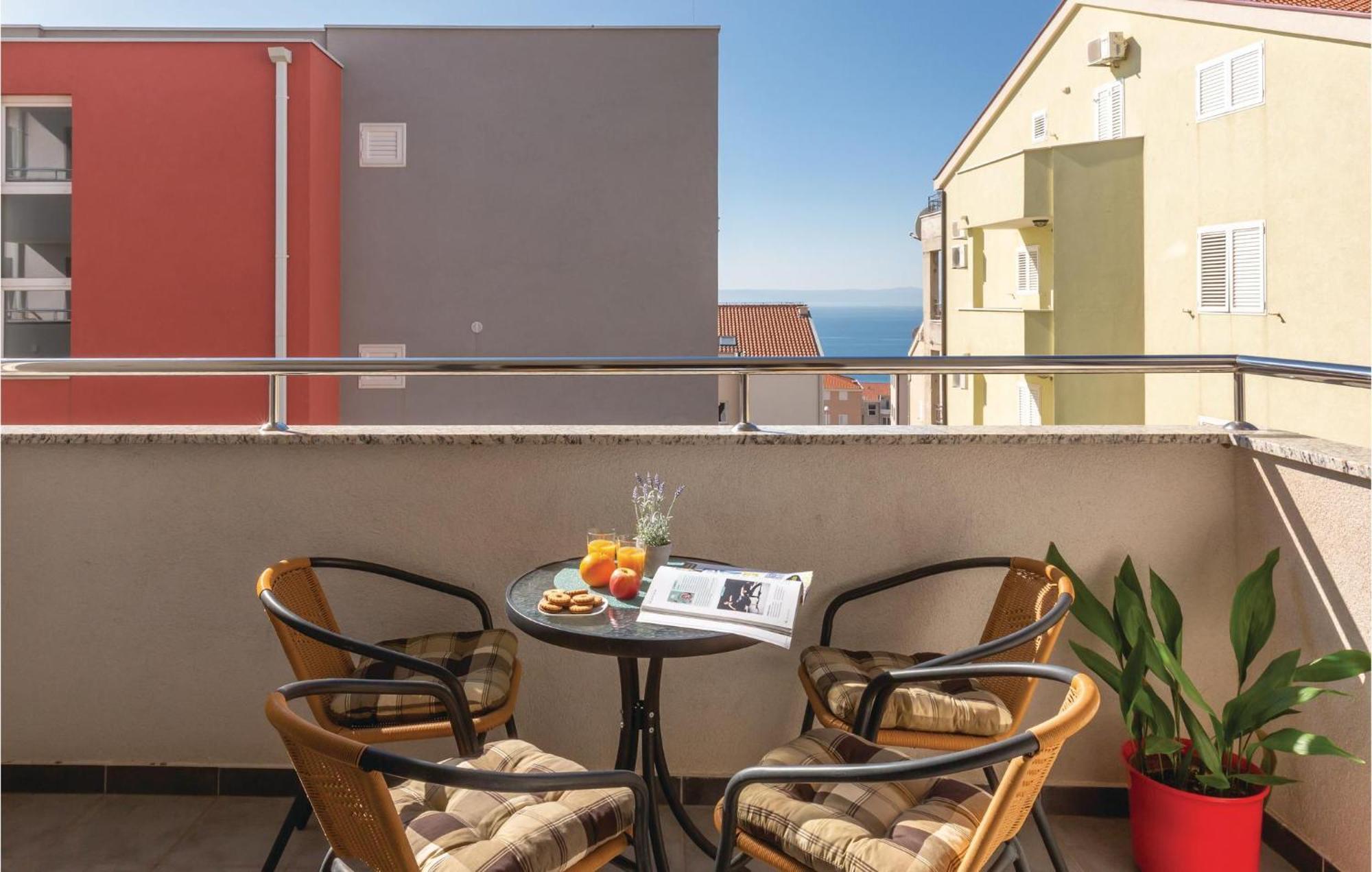 Gorgeous Apartment In Makarska With Wifi Luaran gambar