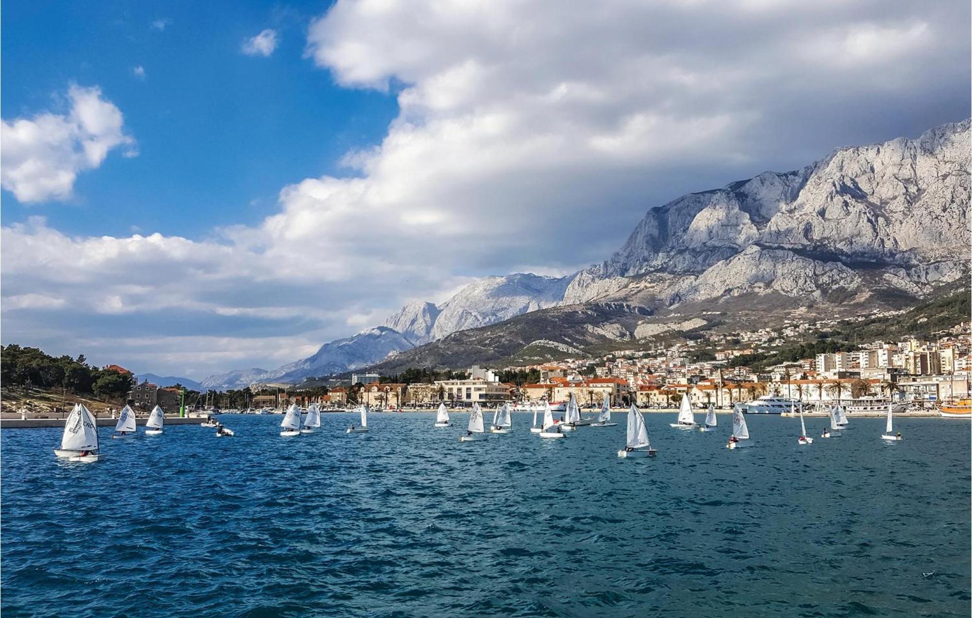 Gorgeous Apartment In Makarska With Wifi Luaran gambar
